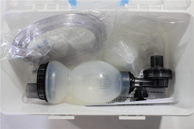 ���׺������轺Ӥ��С��